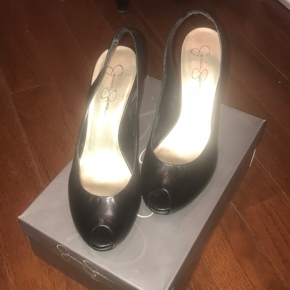 Jessica Simpson’s heels
